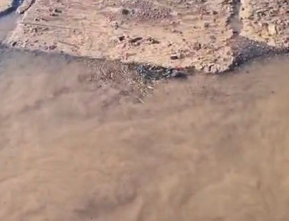 Un rió de agua potable en Belgrano y Bozzano