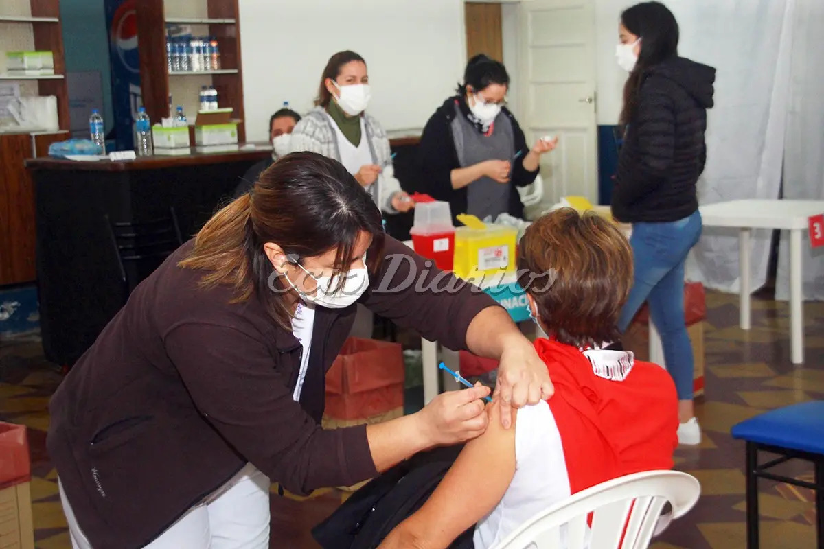 Vacunación. Desde salud insisten con tener actualizado el esquema, especialmente a las personas con patologías de riesgo