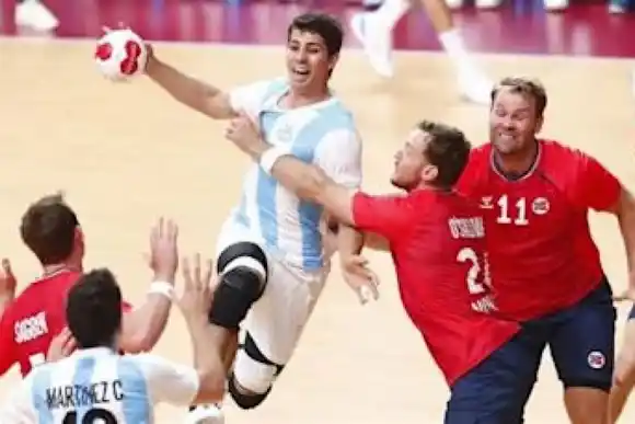 La Selección de Handball viajó a España en la previa del Mundial