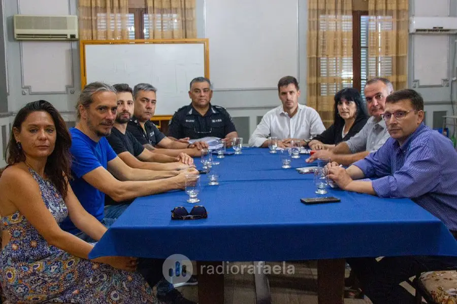 Importante reunión en la URV entre concejales y autoridades policiales: "Es importante que la gente siga denunciando"