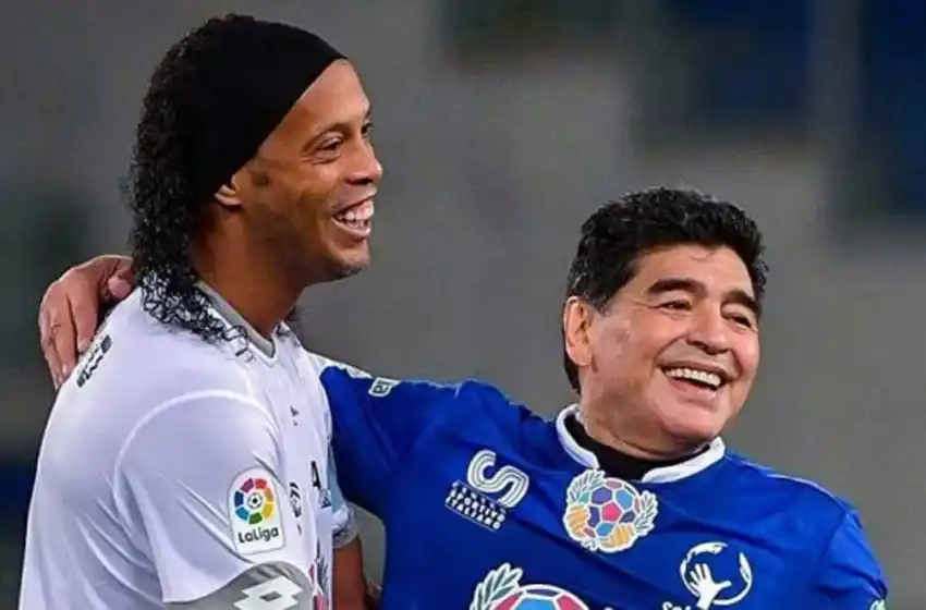 Si su salud lo permite, Maradona será uno de los DT en la despedida de Ronaldinho