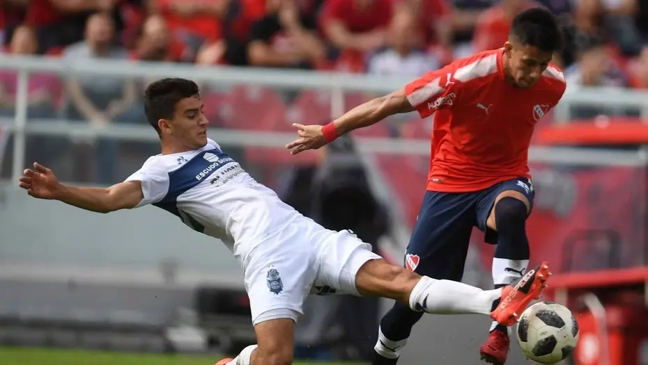 Independiente tenía la victoria pero Gimnasia logró un empate