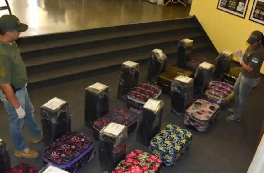 Cocaína en la embajada rusa: identificaron al líder de la banda narco