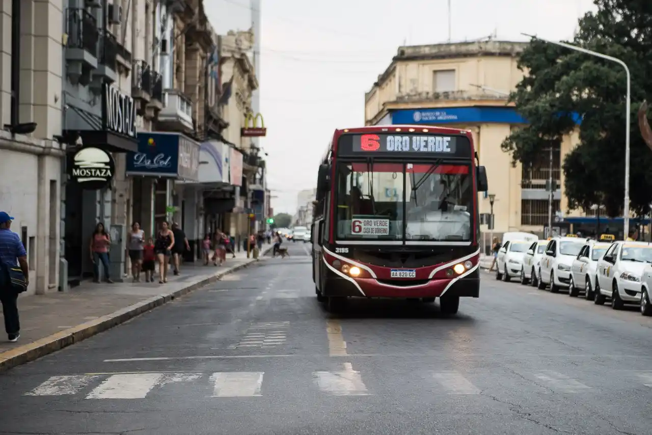 Modifican temporalmente el recorrido de colectivos en Paraná