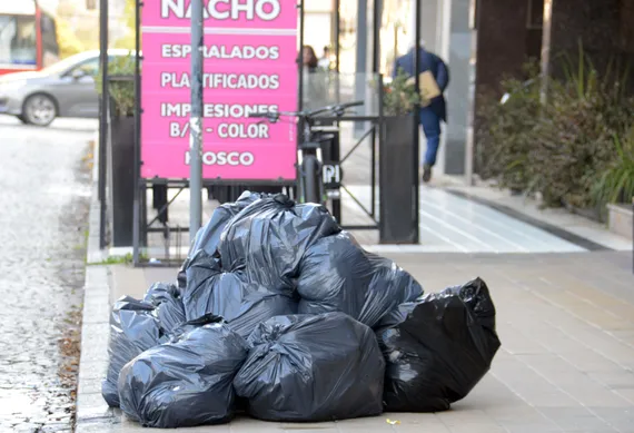Después de cuatro jornadas sin recolección, el sistema empieza a normalizarse