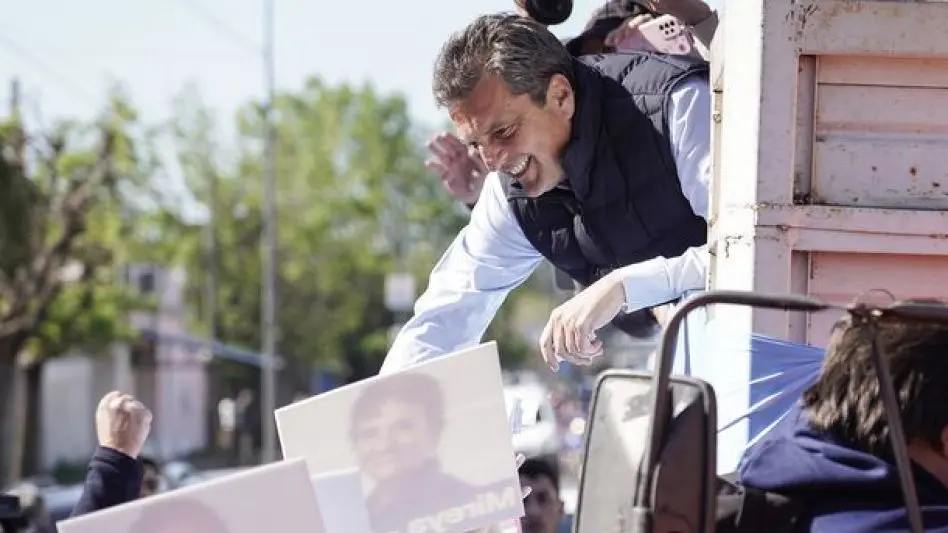 Sergio Massa:"se elegirá entre la bandera argentina o la de otro país"