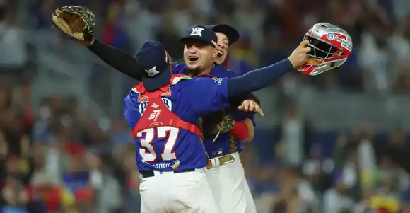 TIBURONES DE LA GUAIRA hace historia con un «NO HIT NO RUN» en la Serie del Caribe 2024