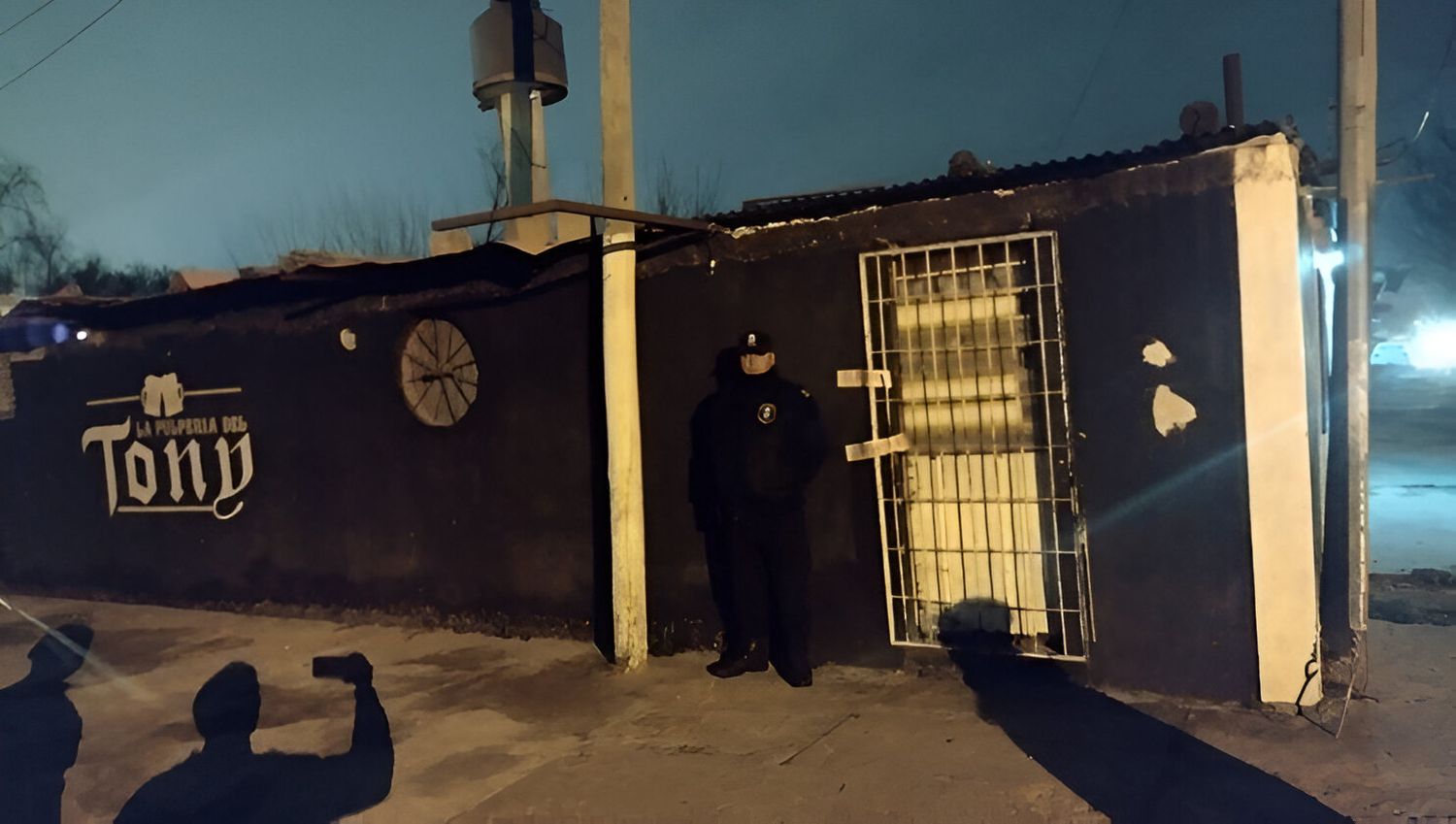Tony Correa reabrió el bar y volvieron a clausurarlo