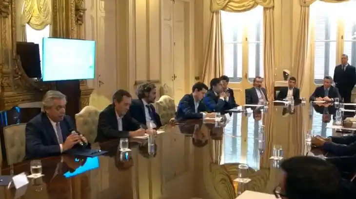Fernández pidió colaboración a los empresarios de medios por el coronavirus