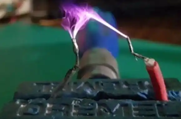 Científicos de La Plata elaboran un dispositivo para eliminar el coronavirus del ambiente