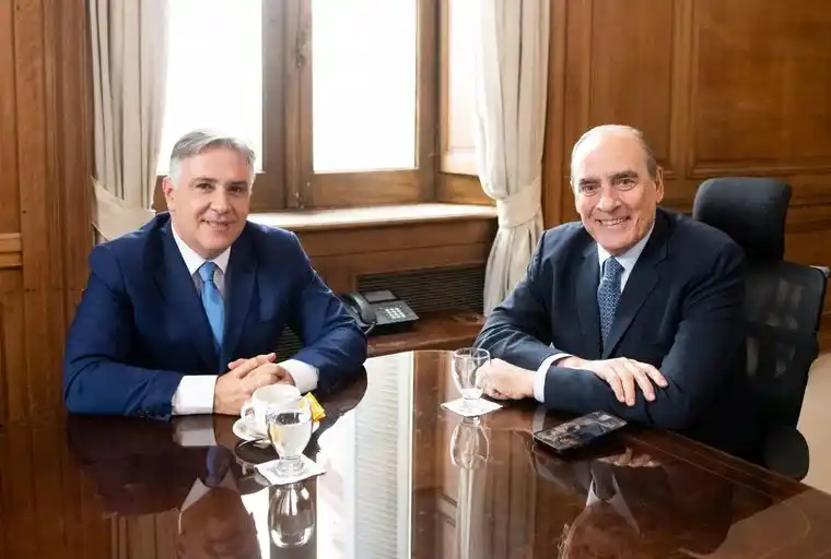 Martín Llaryora y Guillermo Francos