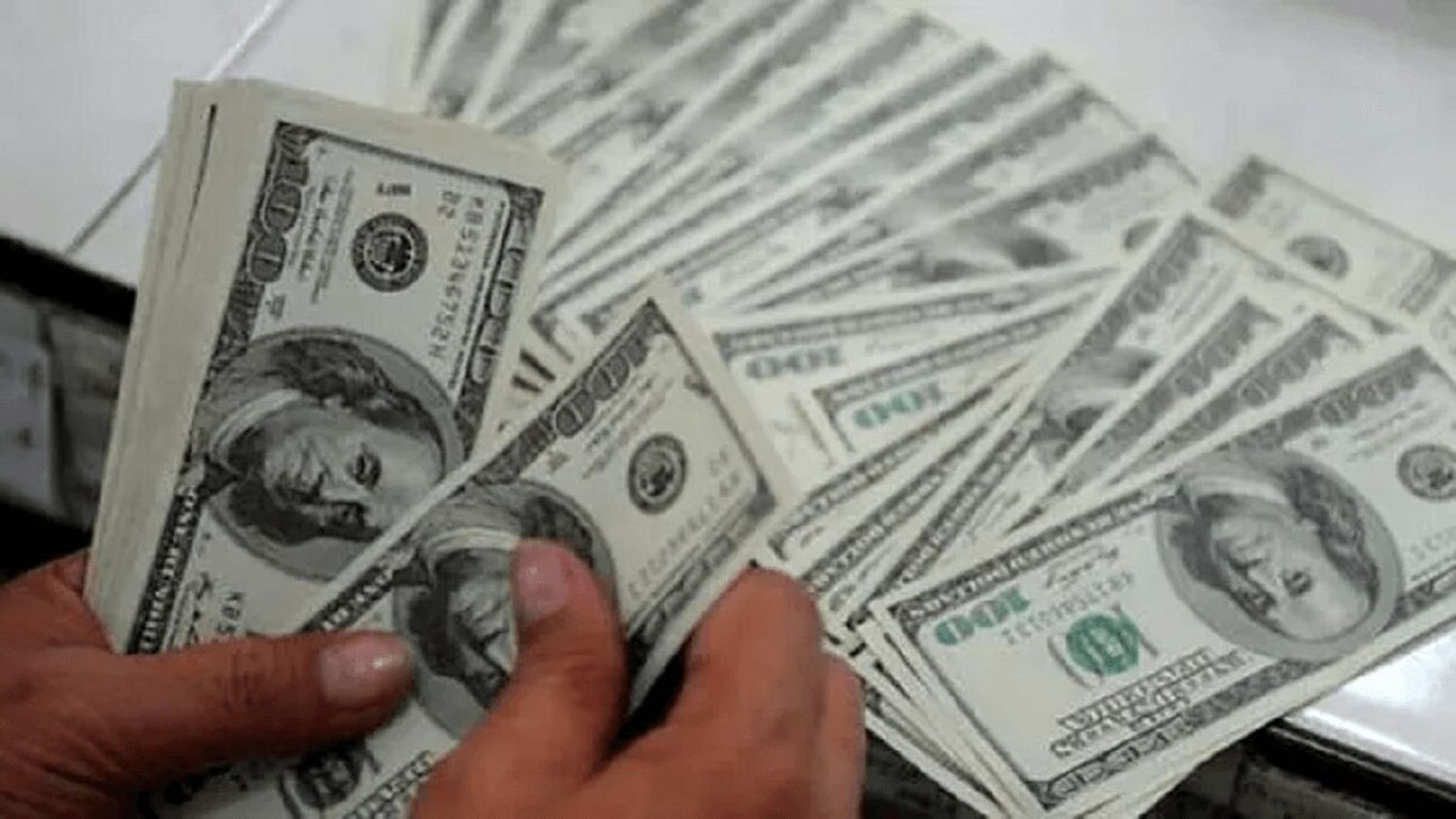 «LOS NÚMEROS SON BUENOS»: experto estima que la ECONOMÍA de VENEZUELA seguirá CRECIENDO (+Cifras)