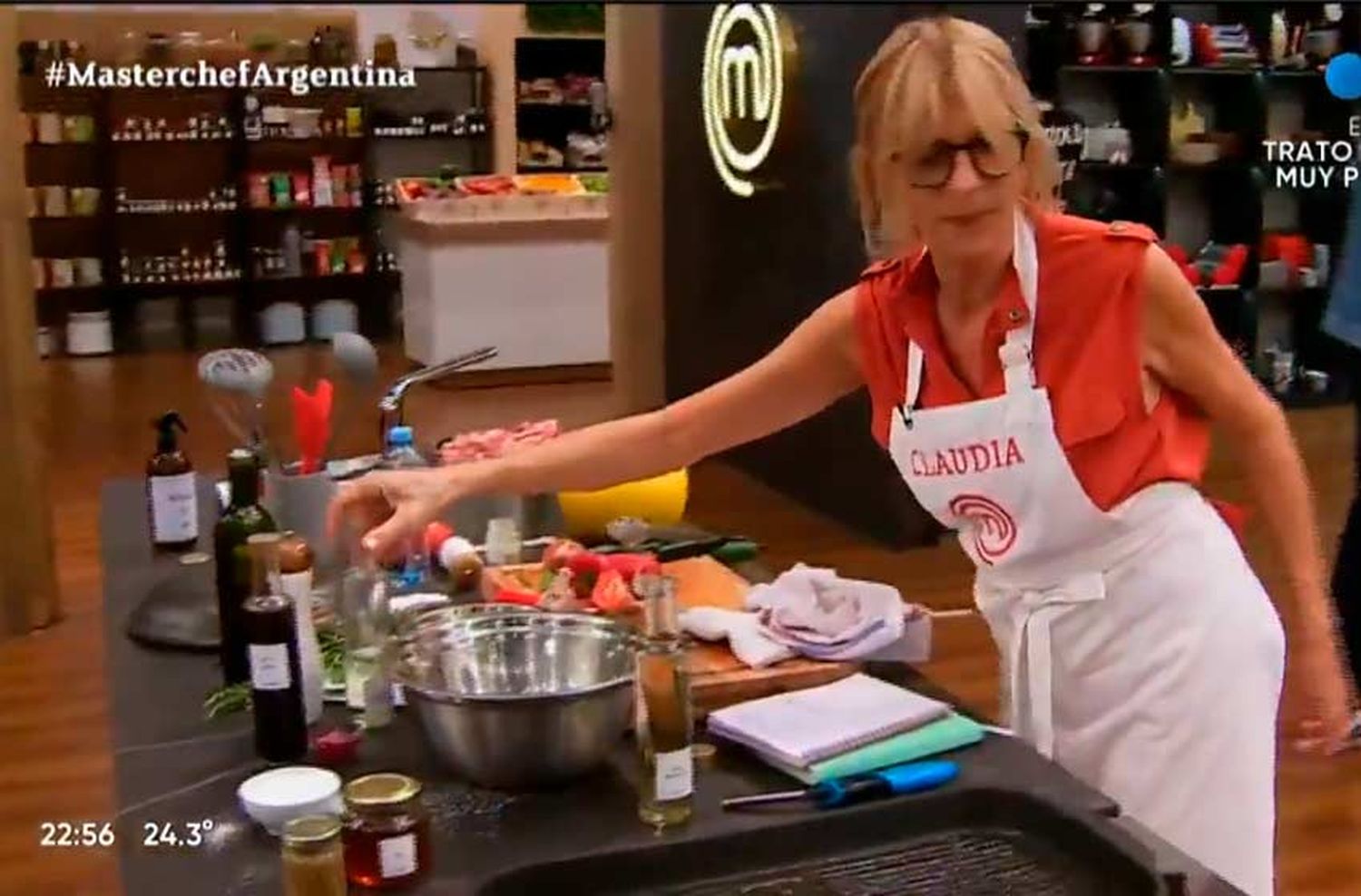 Las botellas eran iguales: el increíble error de Claudia Fontán en MasterChef Celebrity 2