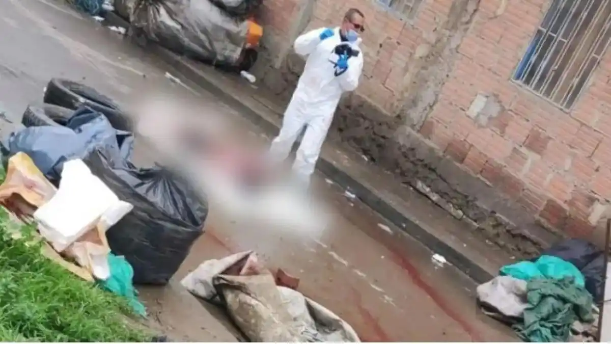 ¡MACABRO! Con señales de torturas y en costales hallan cadáveres de dos venezolanos en Bogotá
