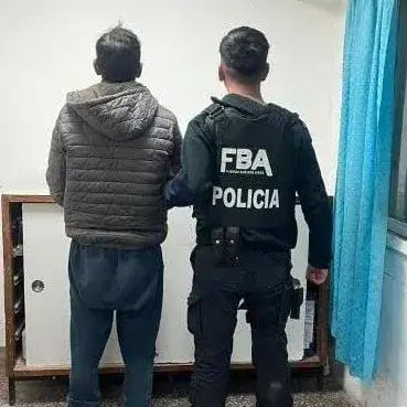 Tras la intervención policial, los efectivos procedieron a la aprehensión de Elías Emanuel Vargas, de 36 años.