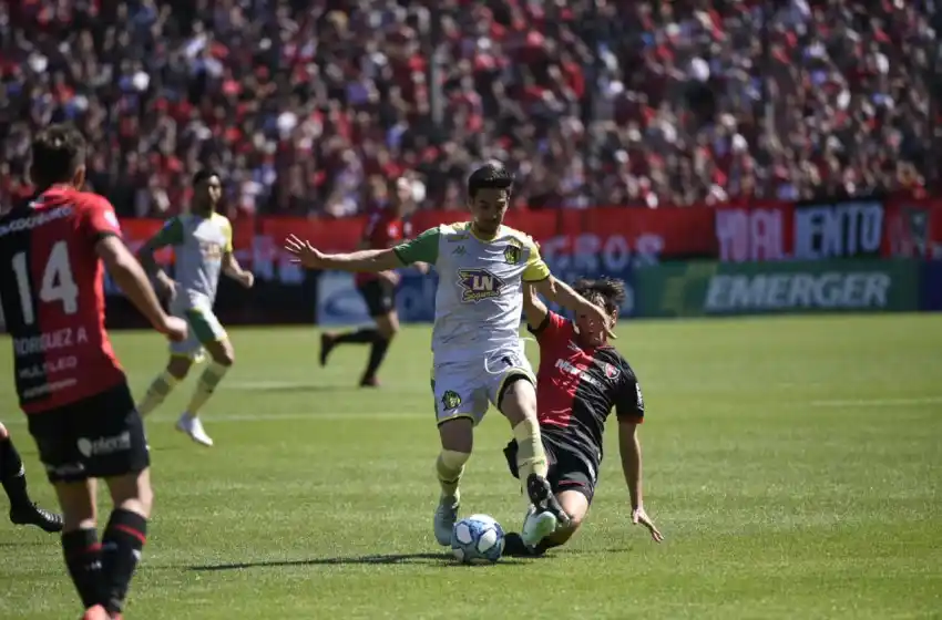 Newell´s comenzó a hundir al "Tiburón"