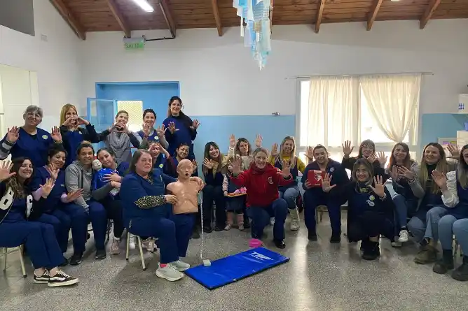 Capacitación vital en primeros auxilios y RCP para el personal de la primera infancia en Chascomús