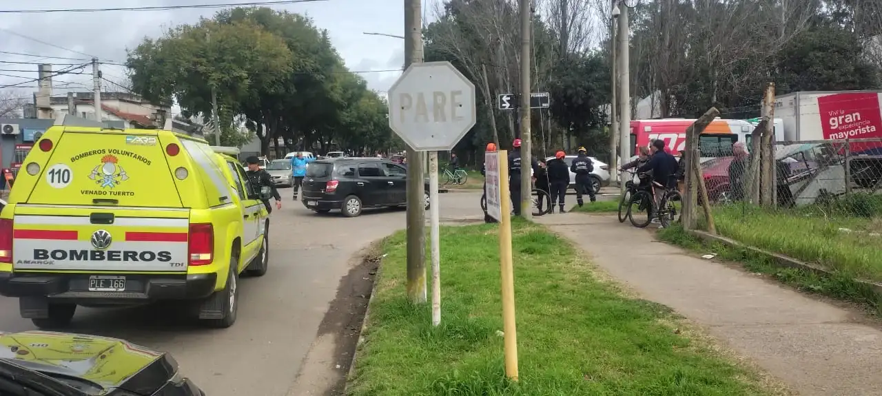 El ciclista, con lesiones leves, no debió ser hospitalizado. Foto: BVVT