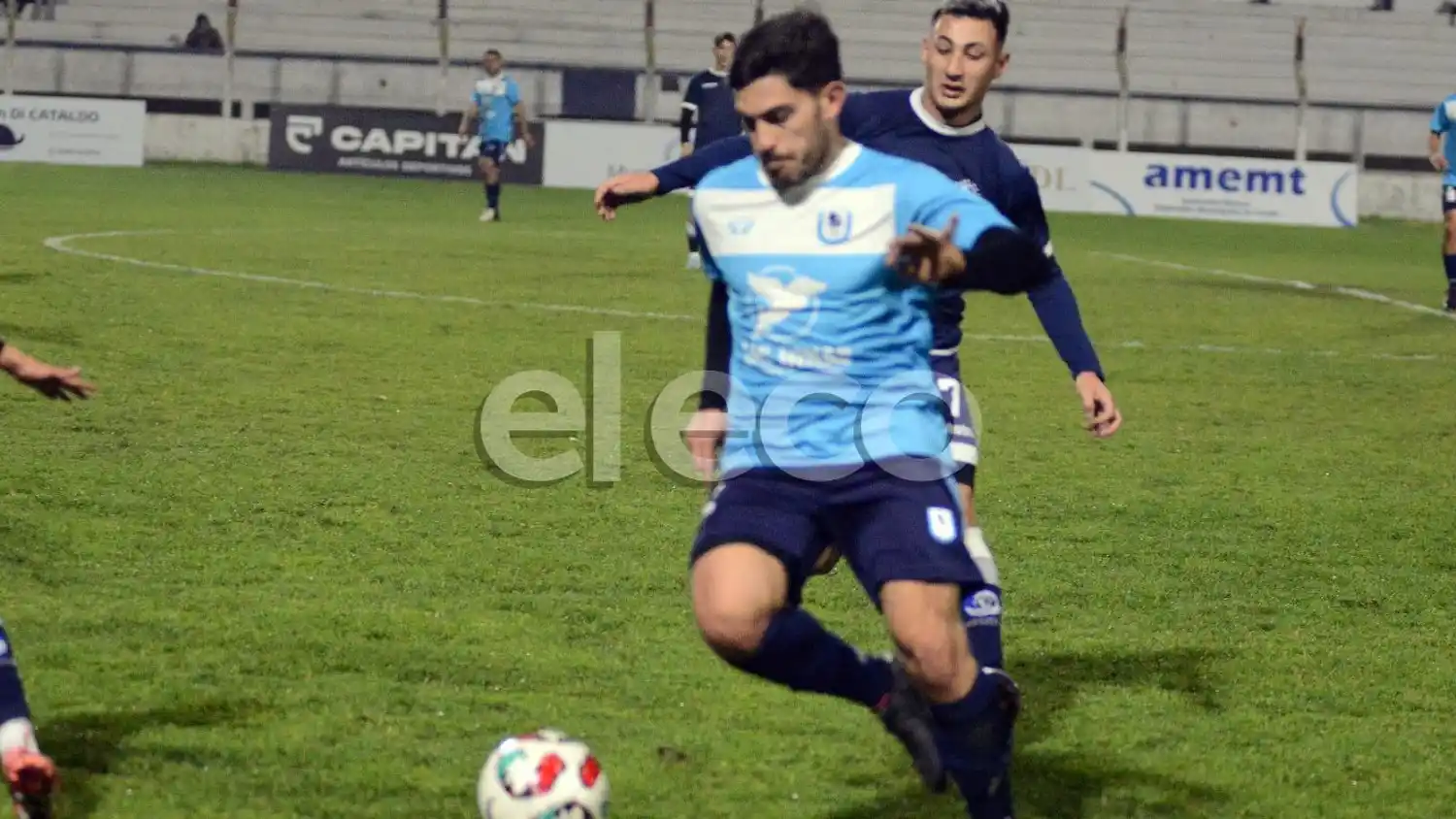 Julián Palmieri, en el partido de la primera fecha.