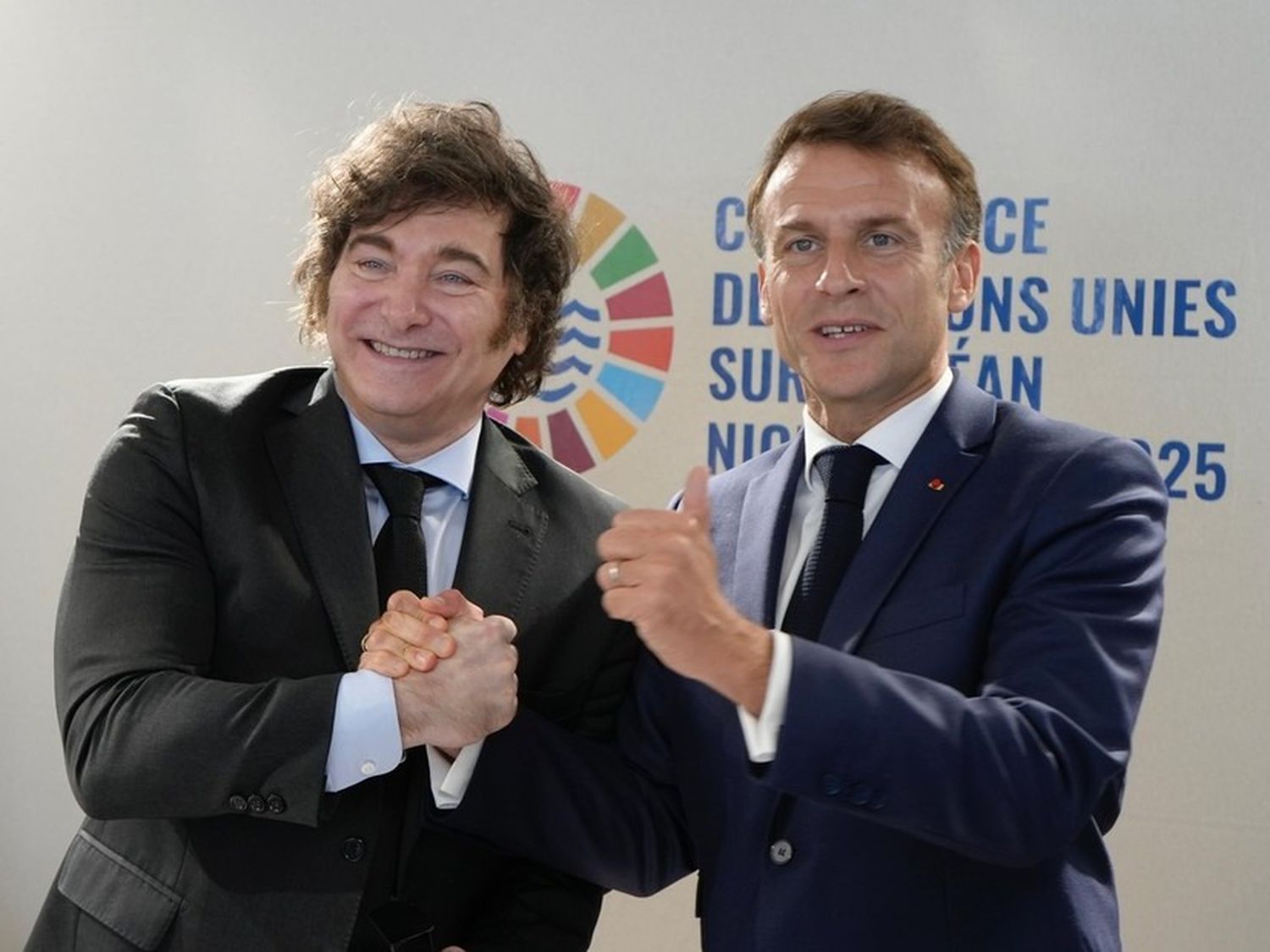 Milei se reunió con Macron en Niza y el presidente francés le prometió inversiones en minería