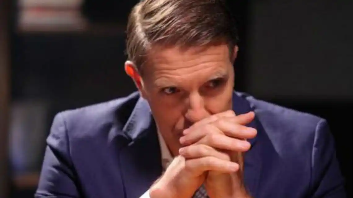 Alejandro Fantino se mostró triste por el derrumbe de su casa en Sauce Viejo