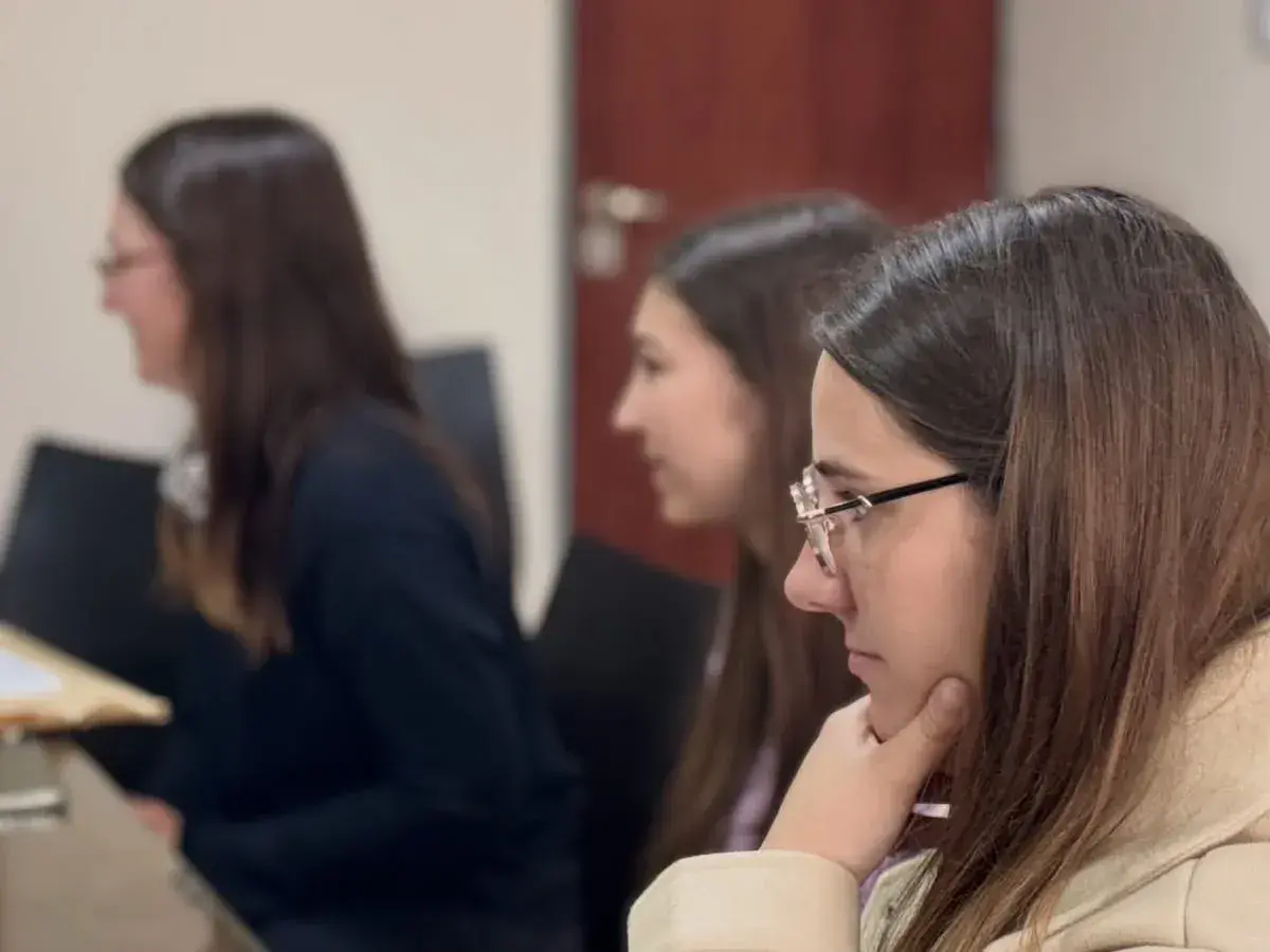 San Vicente recibió cinco ofertas para adquirir una nueva minicargadora