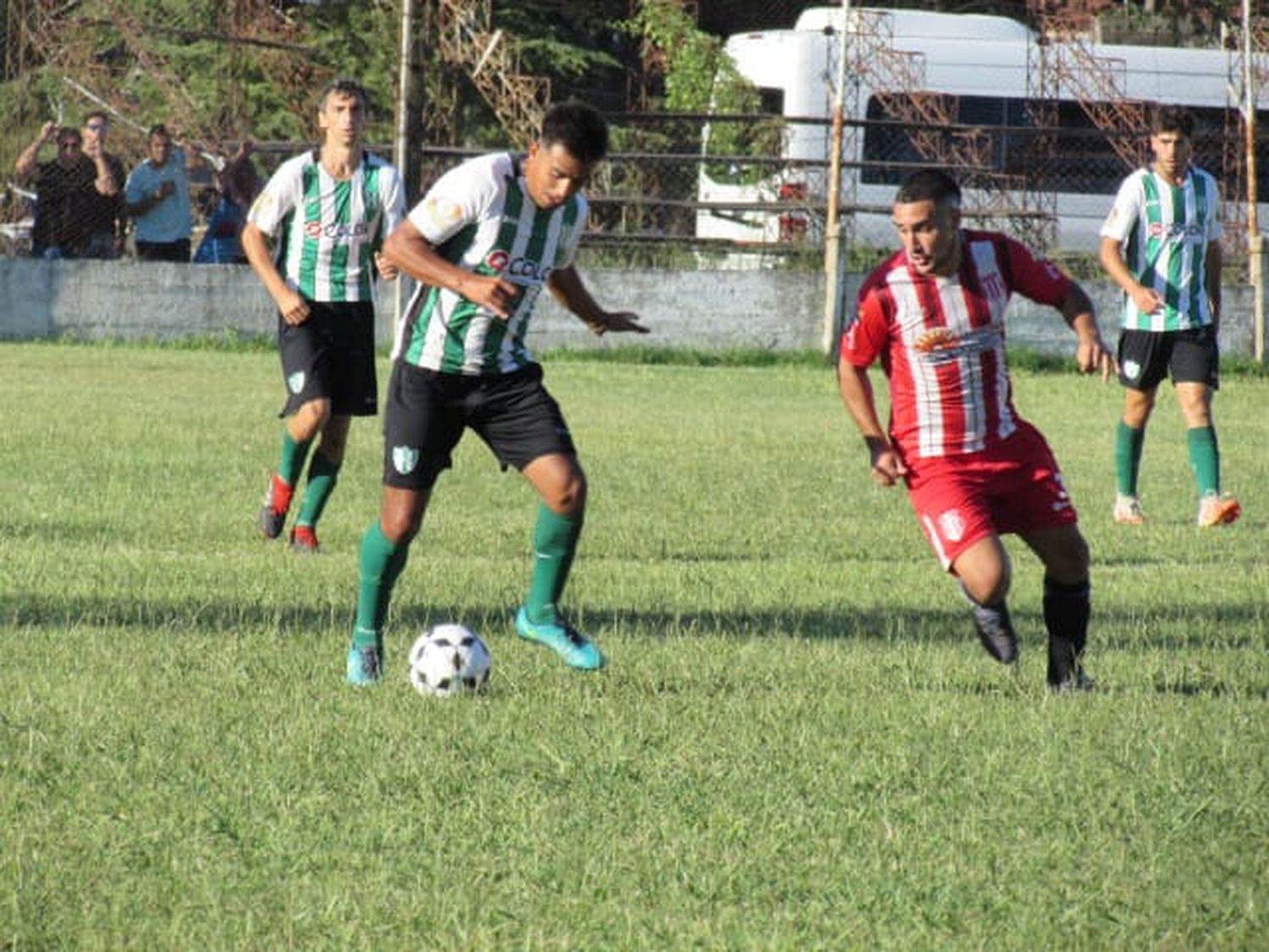 El partido entre Barrio Norte y Centro Bancario fue muy trabado y luchado en todos los sectores. El norteño llegó al gol y cuidó la ventaja.