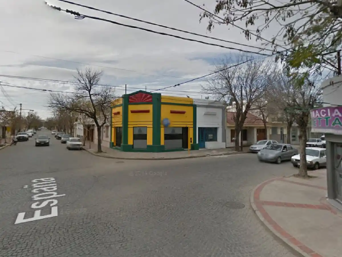 Lo asaltan, lo golpean y le roban el teléfono