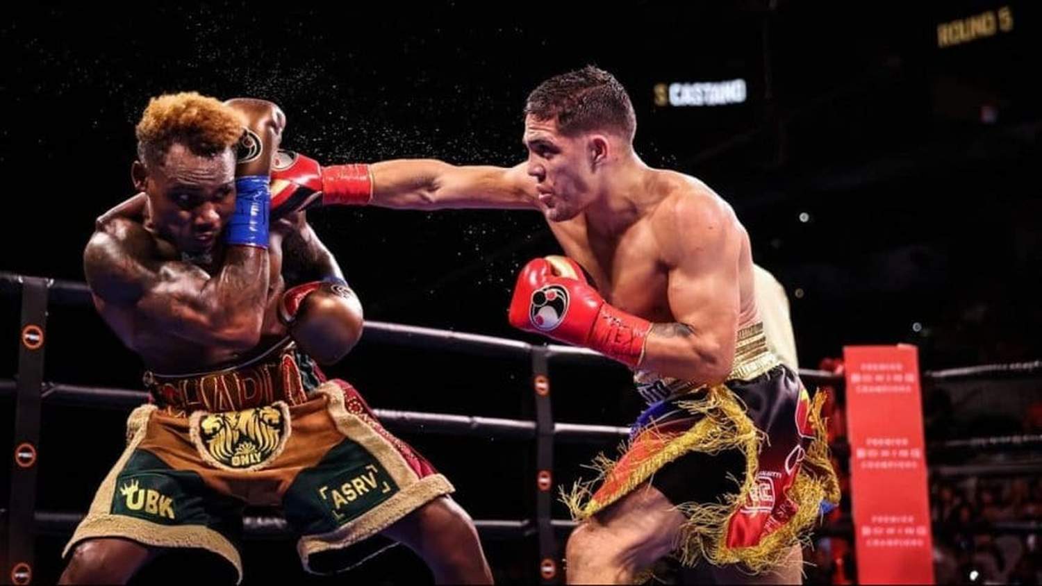 Brian Castaño y Jermell Charlo en peso y listos para su revancha