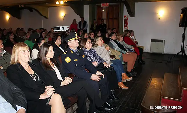 Se realizó acto de graduación de la Cruz Roja