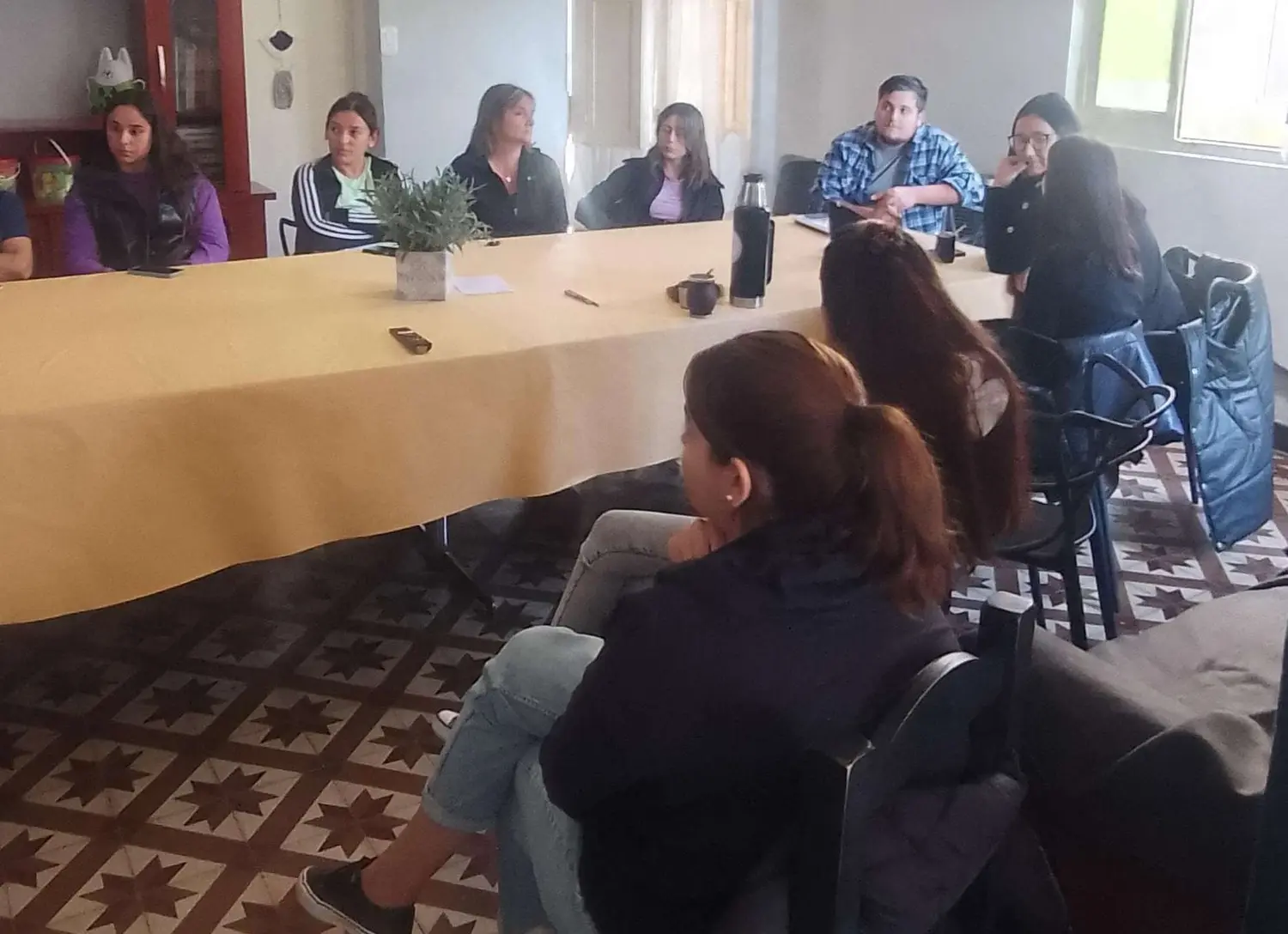 Chaves: Capacitación para equipos de cuidado de NNyA en la Casa de Abrigo del distrito