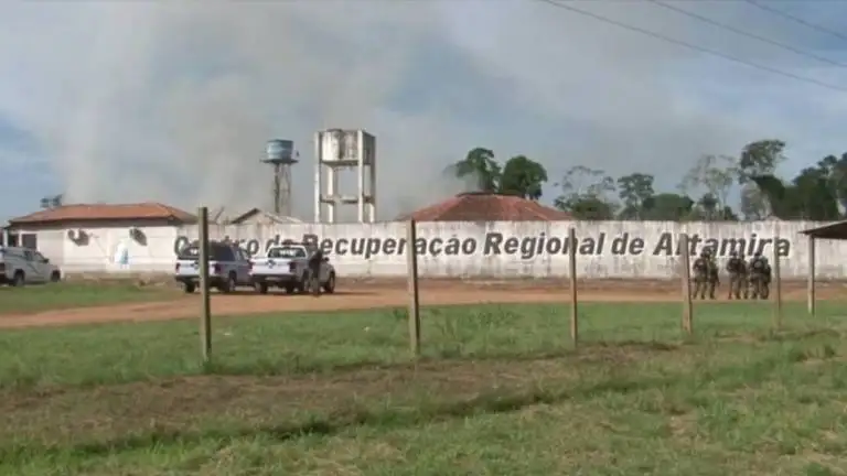 Un nuevo baño de sangre en una cárcel de Brasil provocó por lo menos 52 fallecidos