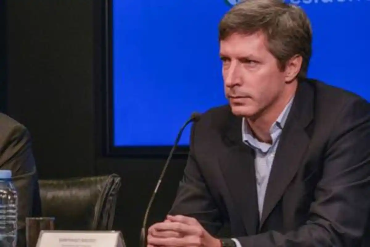 Santiago Bausili, un especialista en finanzas reconocido en el mercado.