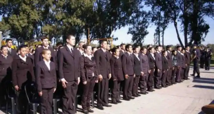 Más de 130 aspirantes iniciaron el ciclo lectivo en la nueva escuela de policía