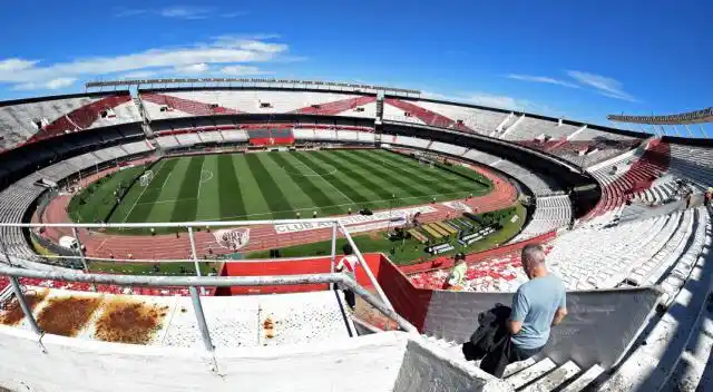 ¡Partido suspendido! La cancha de River estaba cerrada
 y no jugó ante Atlético Tucumán