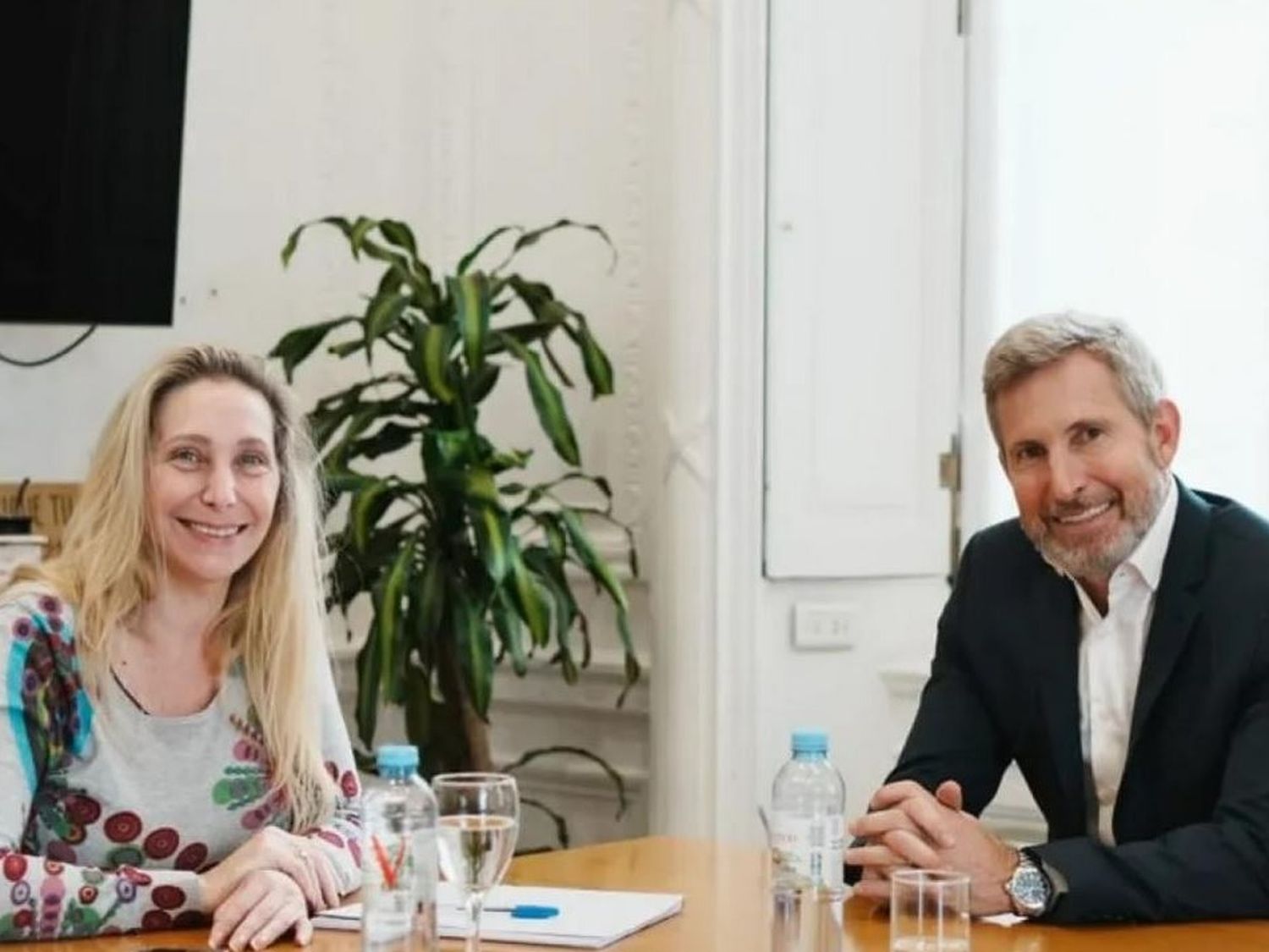Karina Milei acelera negociaciones con Frigerio y otros gobernadores para octubre