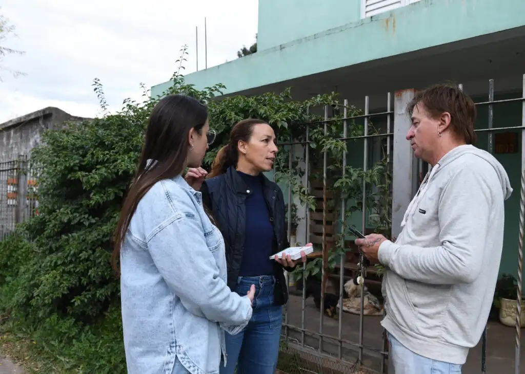 Avanzan mejoras urbanas y acciones ambientales en el barrio Virgen del Rosario
