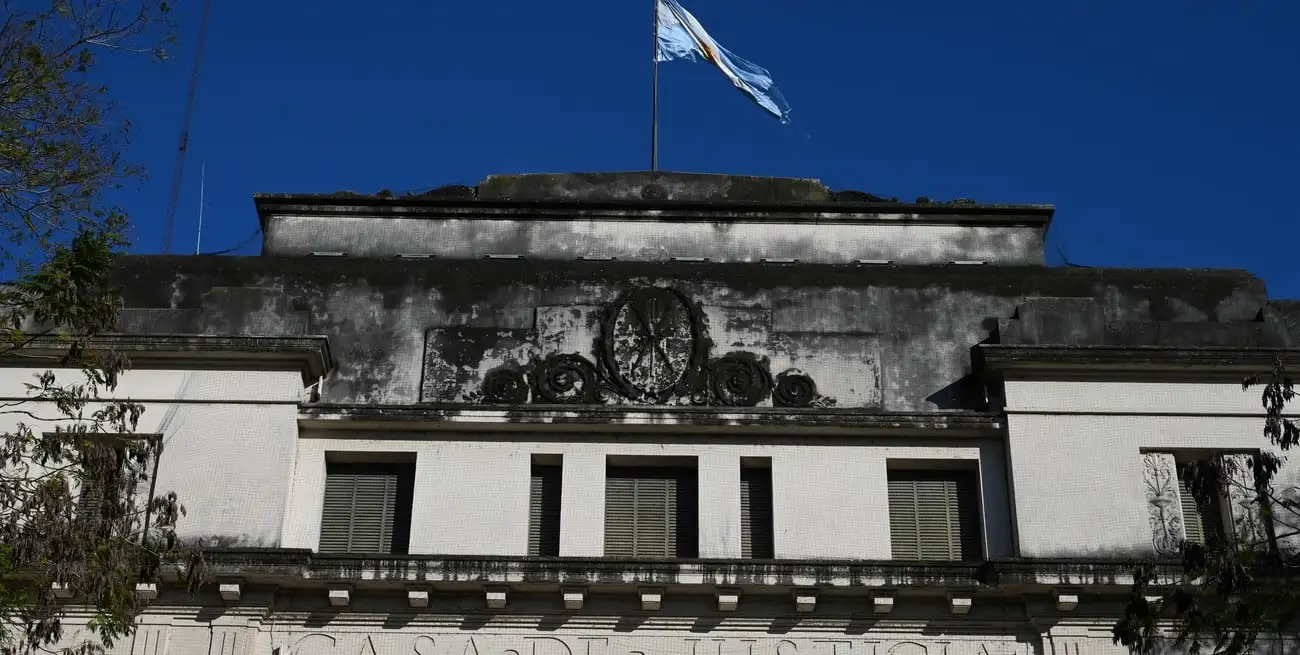 La audiencia se realizará en el primer piso de los tribunales de Santa Fe.