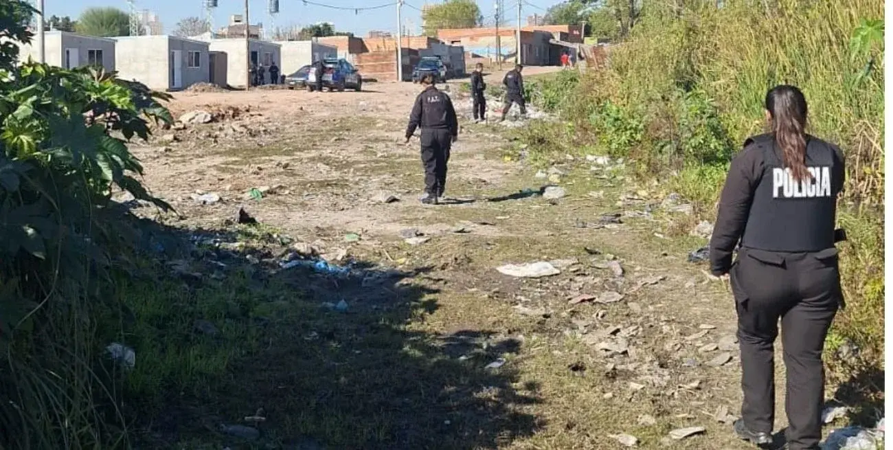 Misterio y horror: hallaron restos humanos dentro de una bolsa en un basural en Santa Fe