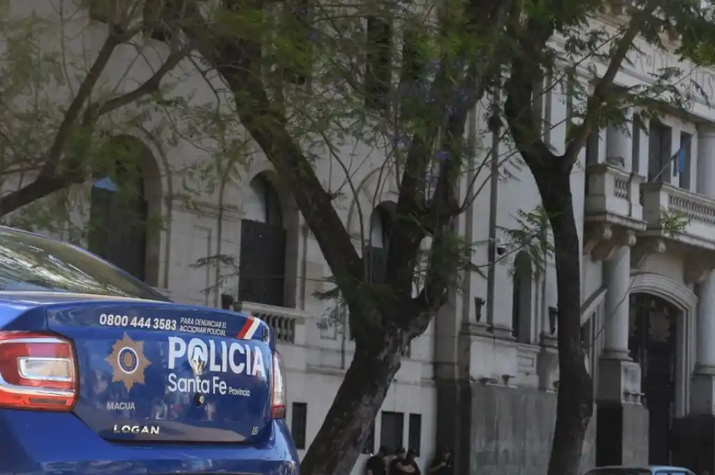El acusado es Subdirector de la Policía provincial, de iniciales C.A.M.F.