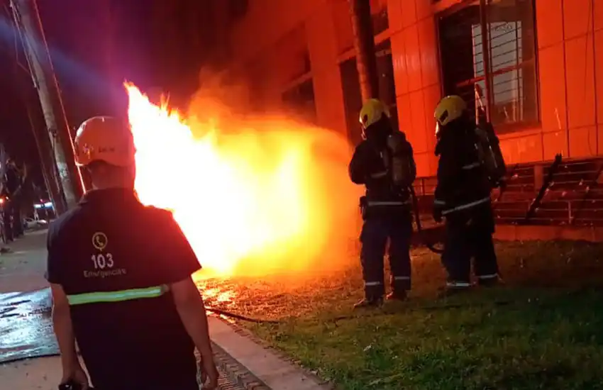 Fuga de gas e incendio en la facultad de Bioquímica: investigan si fue intencional