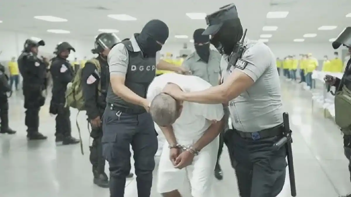 Grupos de derechos civiles en EE. UU. exigen explicaciones a TRUMP  por deportación de venezolanos pese a restricción judicial