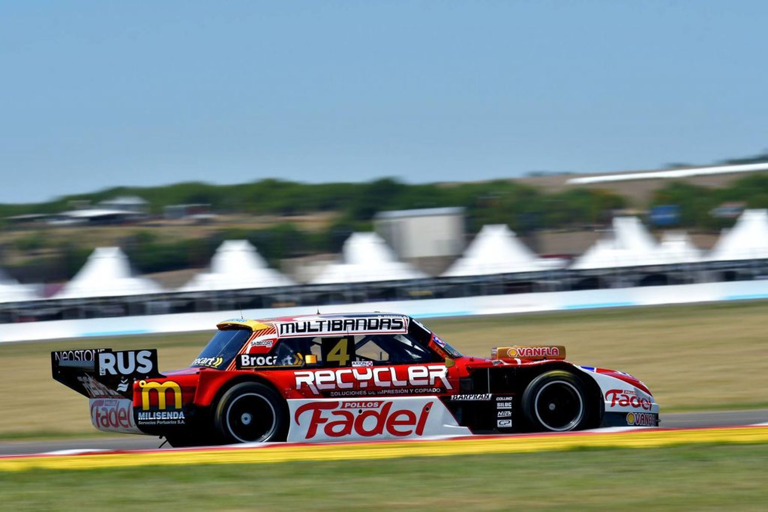 Werner hizo la pole y va por un triunfo necesario