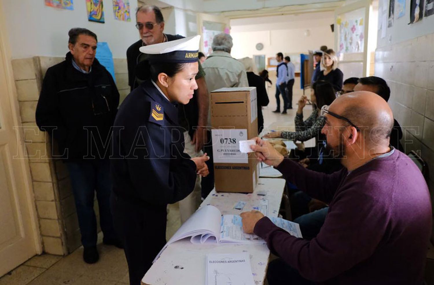 Con un 81% de participación, cerraron las elecciones