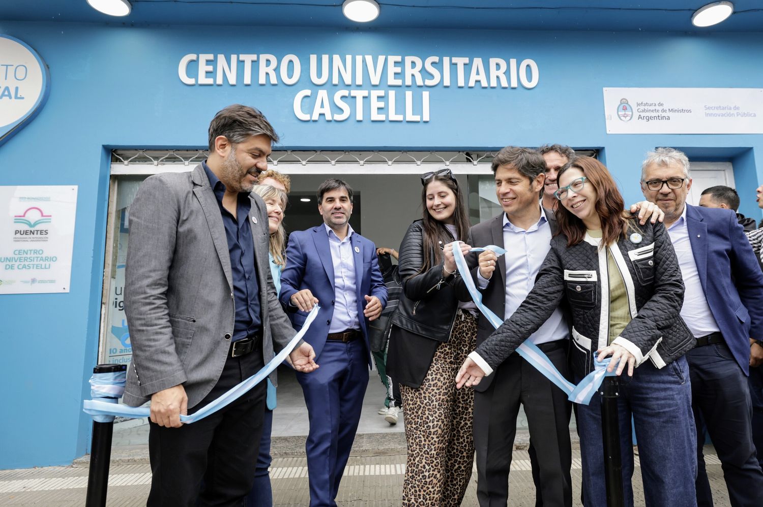 Kicillof en Castelli: entregó viviendas e inauguró un Centro Universitario