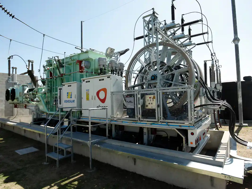 EDESUR trabaja para restablecer el suministro tras una falla en las líneas de alta tensión.