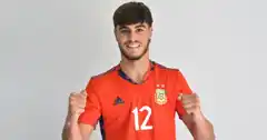 Nació en España, fue campeón con la Argentina y tiene raíces olavarrienses