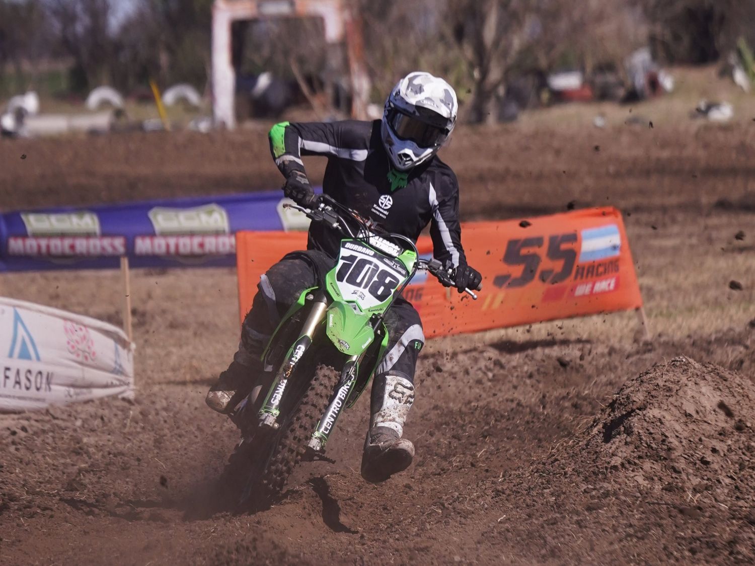 Jeremías Durbano marcó el sexto mejor registro de la jornada en MX1.