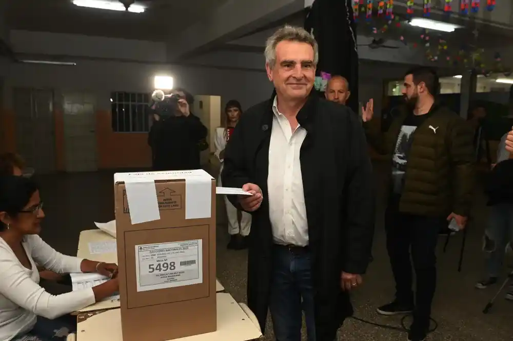 El Jefe de Gabinete y candidato por Unión por la Patria, Agustín Rossi