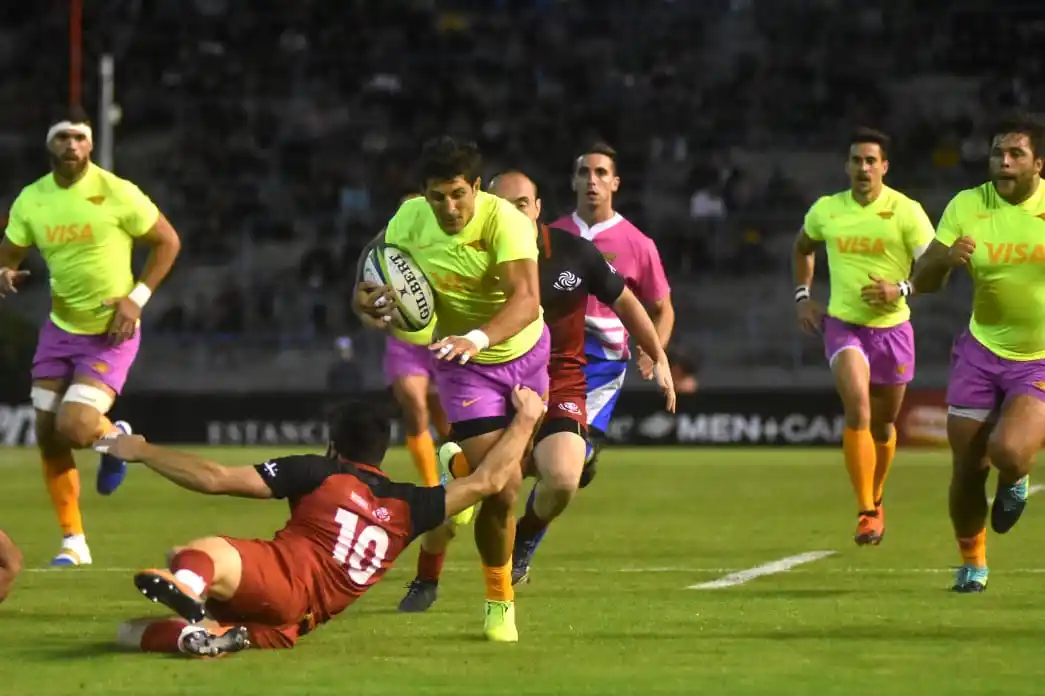 Bruni apoyó un try en el amplio triunfo de Jaguares